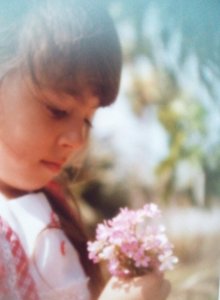 264484_221855767836046_4578318_n